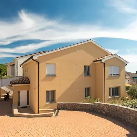 Appartamento Family Apartment Natali Punat W Grill And Parking Lot Punat