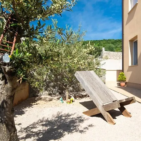 Natali Punat- Free Parking On Premises Apartment