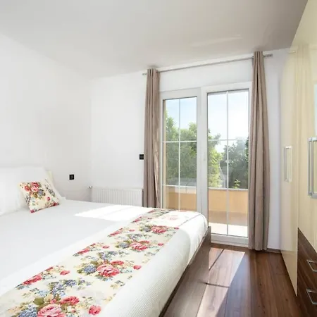 Natali Punat- Free Parking On Premises Apartment *